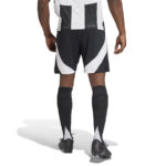 Short-Juventus-Domicile-2024-2025.jpg