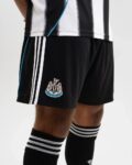 Short-Newcastle-Domicile-2025-2026-1.jpg